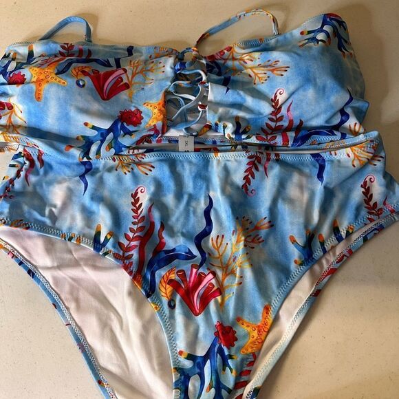 Shein plus bikini set - Picture 2 of 10